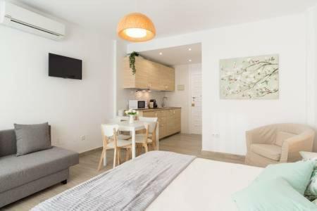 Estudio Apartamento Nuevo Benalbeach 베날마데나코스타 외부 사진